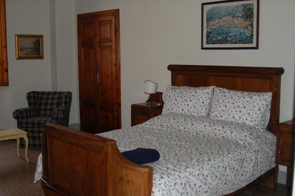 Borgo Largo 51 Acomodação com café da manhã Pisa Quarto foto